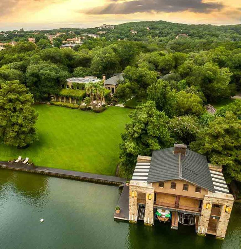 The Echelon Waterfront Luxury Vacation Rental in Austin, TX The